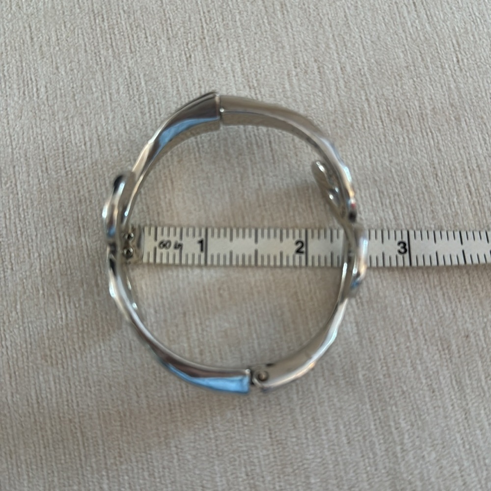 Vintage BRIGHTON scroll silver plated, hinged bangle - Picture 11 of 11